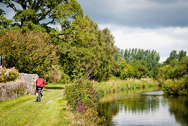The flat terrain of the Barrow Way is ideal for cycling. 